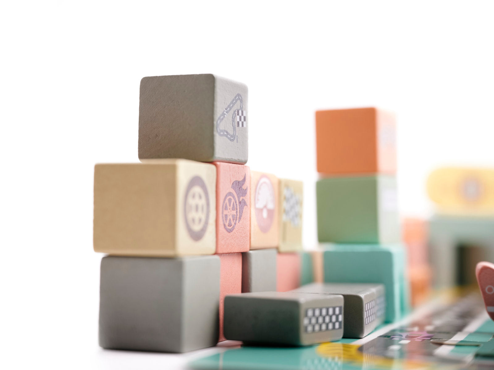 Izglītojoša koka klucīšu sacīkšu trase 160el.