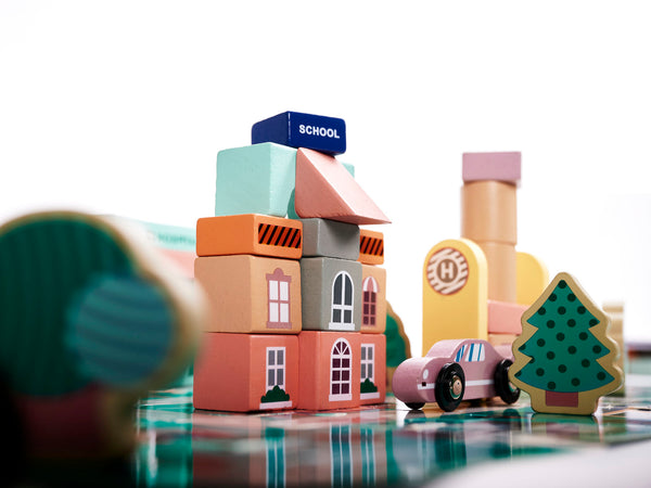 Izglītojoša koka klucīšu sacīkšu trase 160el.