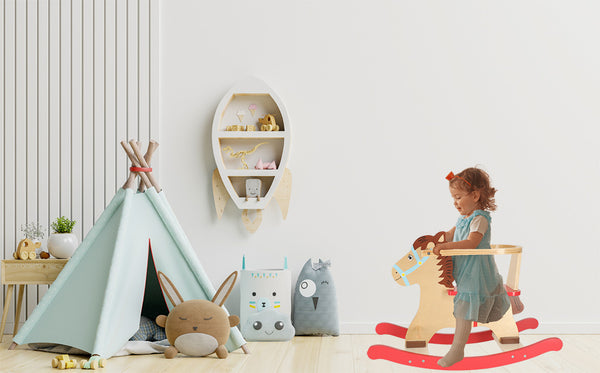 Koka šūpuļzirgs ar atzveltni