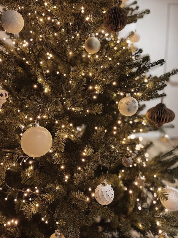 LED gaismas ķēdes 10m 100LED silti balta
