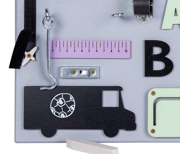 Koka manipulatīvais dēlis oranžais pulkstenis 50x37,5cm