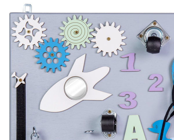 Koka manipulatīvais dēlis oranžais pulkstenis 50x37,5cm