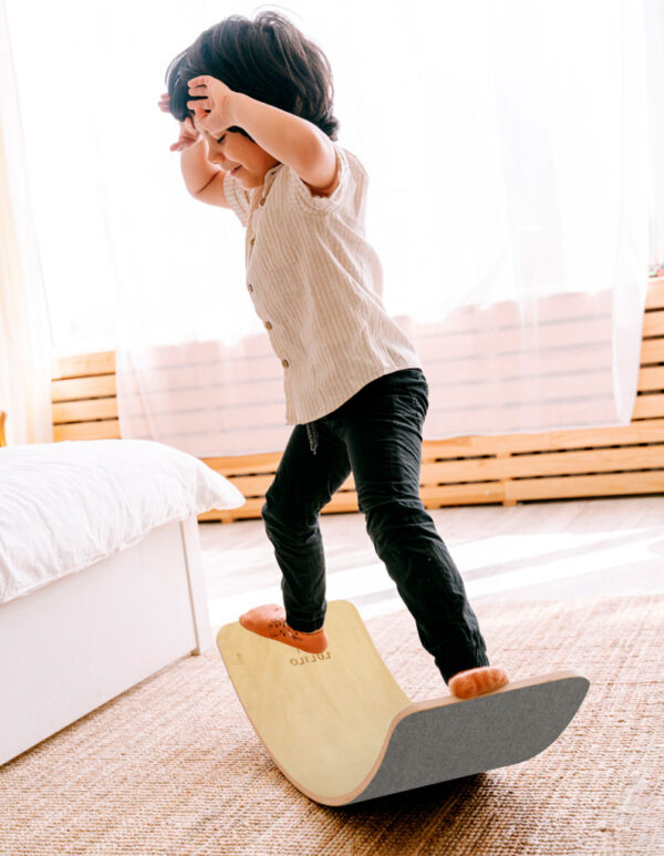 Deska-do-balansowania-z-filcem-LULILO-AJLO-szary-163934 Deska-do-balansowania-z-filcem-LULILO-AJLO-szary-163934