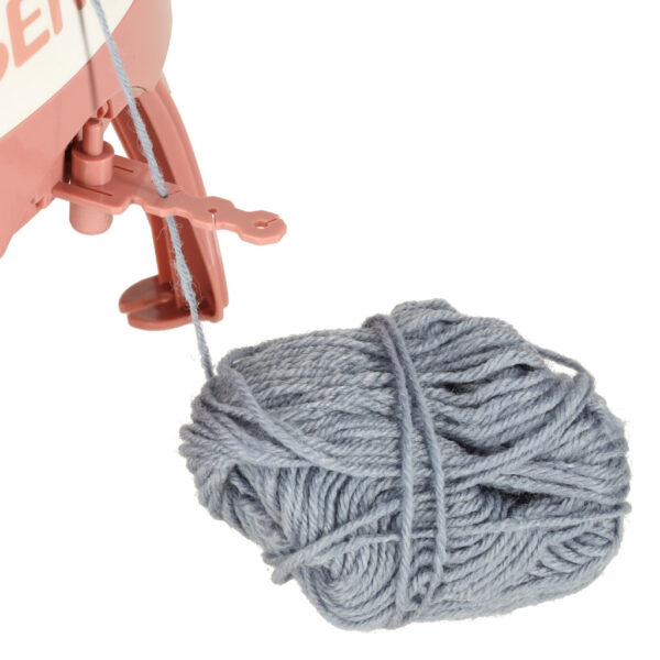 Maszyna-do-szycia-krosno-dziewiarskie-8-iglowa-okragla-4-klebki-wloczki-160932 Maszyna-do-szycia-krosno-dziewiarskie-8-iglowa-okragla-4-klebki-wloczki-160932