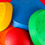 Sciezka-sensoryczna-kamienie-rzeczne-do-treningu-rownowagi-podloga-to-lawa-gra-5szt-171935