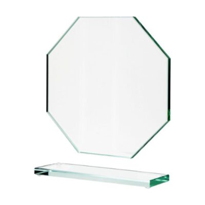 Стеклянный кубок с матовым основанием