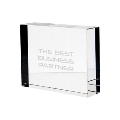 Стеклянный кубок с гравировкой