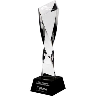 Стеклянный кубок с гравировкой