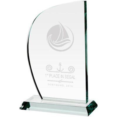 Стеклянный кубок с гравировкой