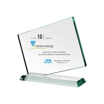 Стеклянный кубок с гравировкой + заливка краской