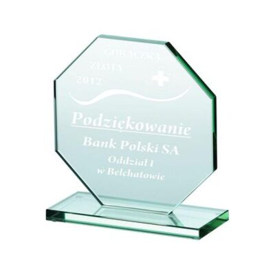 Стеклянный кубок с гравировкой