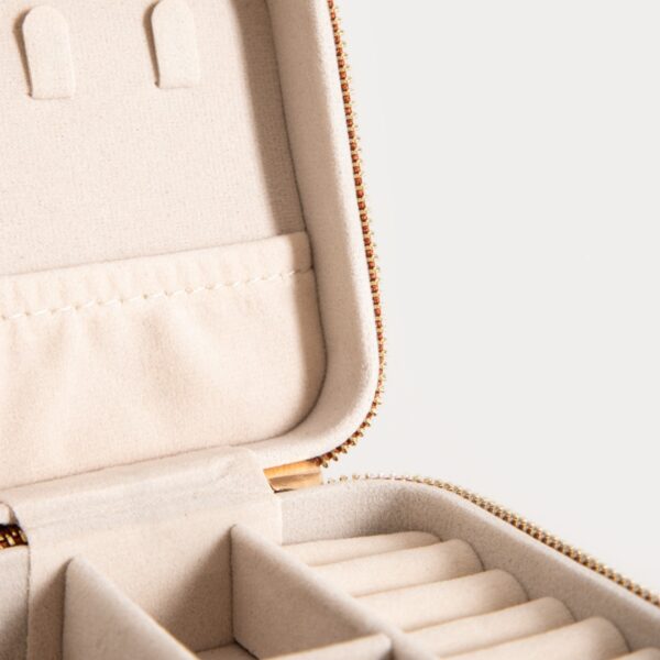 5906496752827_3 5906496752827_3