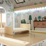 KX5944 Domek dla lalek drewniany apartament Ikonka boho 9