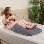 23356_06_Reading_Pillow_3in1_MemoSilver_VitaSpine_WEB