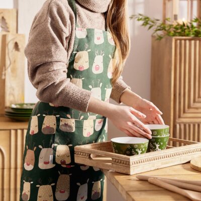 Kitchen apron | REINDEER | green with reindeer print | 60x80 cm | 869377