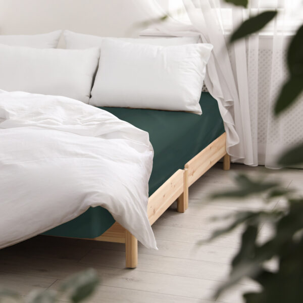 przescieradlo-satyna-bawelniana-z-gumka-zielen-but przescieradlo-satyna-bawelniana-z-gumka-zielen-but