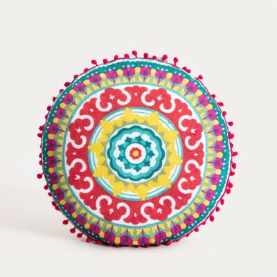 Poduszka | CONSUELA | z kolorowym kwiatowym wzorem i pomponami | 45cm | 768941