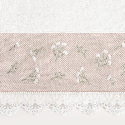 Towel | VELIA | With decorative embroidery | 70x130 cm | 771156