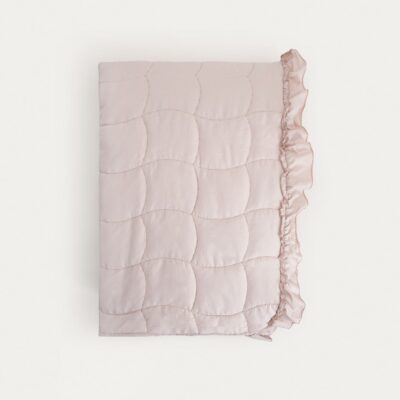 LEONA | кремовое покрывало со стежкой и декоративной оборкой | 200x220 см | 773860