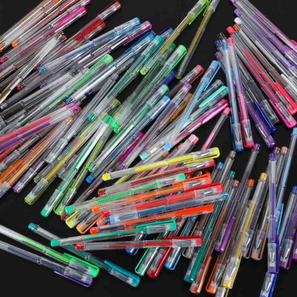 Dlugopisy-zelowe-kolorowe-w-etui-100-sztuk-100-wkladow-179614 Dlugopisy-zelowe-kolorowe-w-etui-100-sztuk-100-wkladow-179614