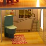 Domek-dla-lalek-drewniany-MDF-mebelki-70cm-rozowy-LED-179859