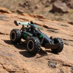 Samochod-zdalnie-sterowany-High-Speed-Stunt-1-18-18km-h-2-4GHz-179785