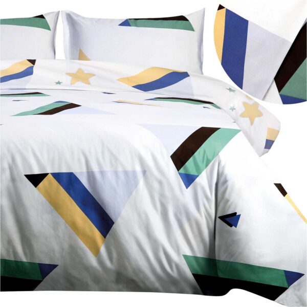 Realistic bed set mockup displaying a stylish bedding collection Realistic bed set mockup displaying a stylish bedding collection