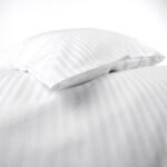 poszwa-hotelowa-na-zakladke-pasy-1cm-biala-140x200