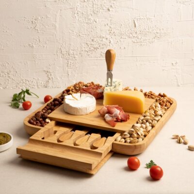 RUMI | serving board with 4 knives | 32x32 cm | ALL 851587