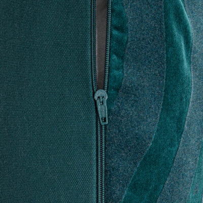 Aizsega uz spilvena | DARIKA | samts ar strukturētu rakstu zaļā krāsā | 45x45cm | 770623