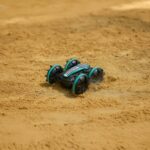 Samochod-zdalnie-sterowany-Amfibia-sterowany-gestami-4x4-360-2-4GHz-3-7V-177915