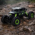 Samochod-zdalnie-sterowany-na-pilota-RC-Rock-Crawler-HB-2-4GHz-1-18-zielony-184567