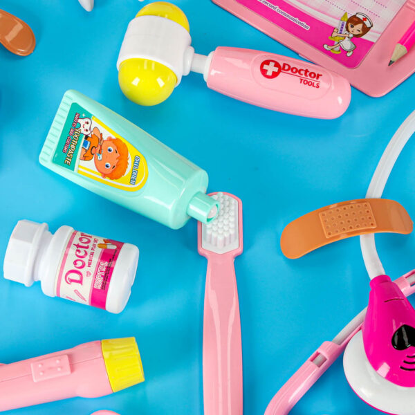 Zestaw-lekarza-w-kuferku-maly-doktor-dzwiek-35-elementow-178085 Zestaw-lekarza-w-kuferku-maly-doktor-dzwiek-35-elementow-178085