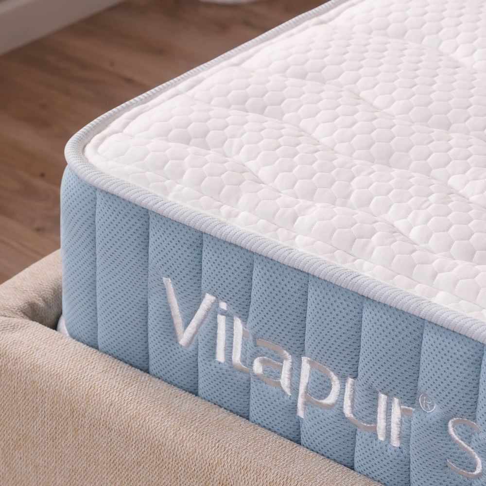 Vitapur matrača stepēts pārvalks tuvplānā